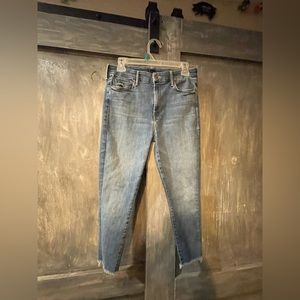 MOTHER JEANS- Medium wash,  Ankle Length with frayed hems